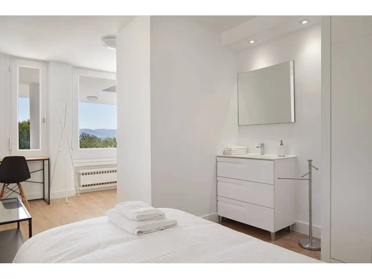 Dormitori de Casa o xalet en venda en Hondarribia amb Calefacció, Jardí privat i Terrassa