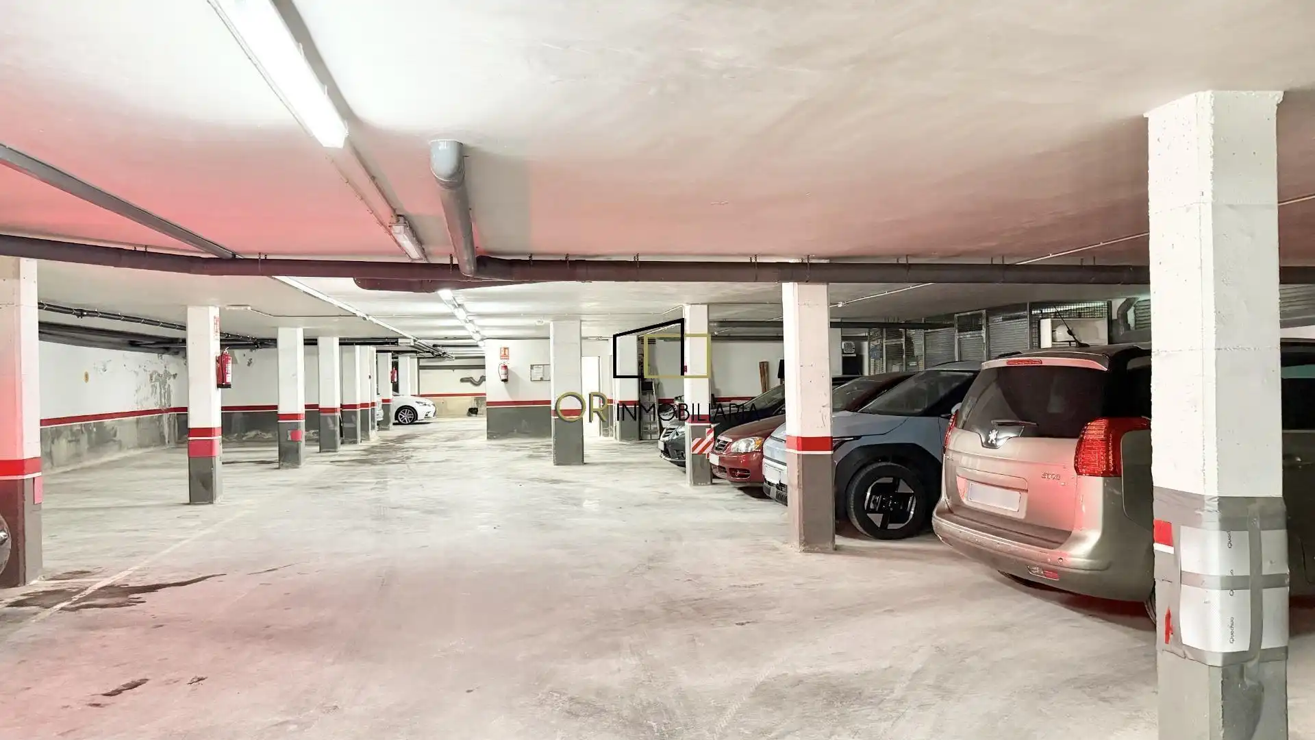 Parking de Piso en venta en Vilanova i la Geltrú con Calefacción, Parquet y Terraza