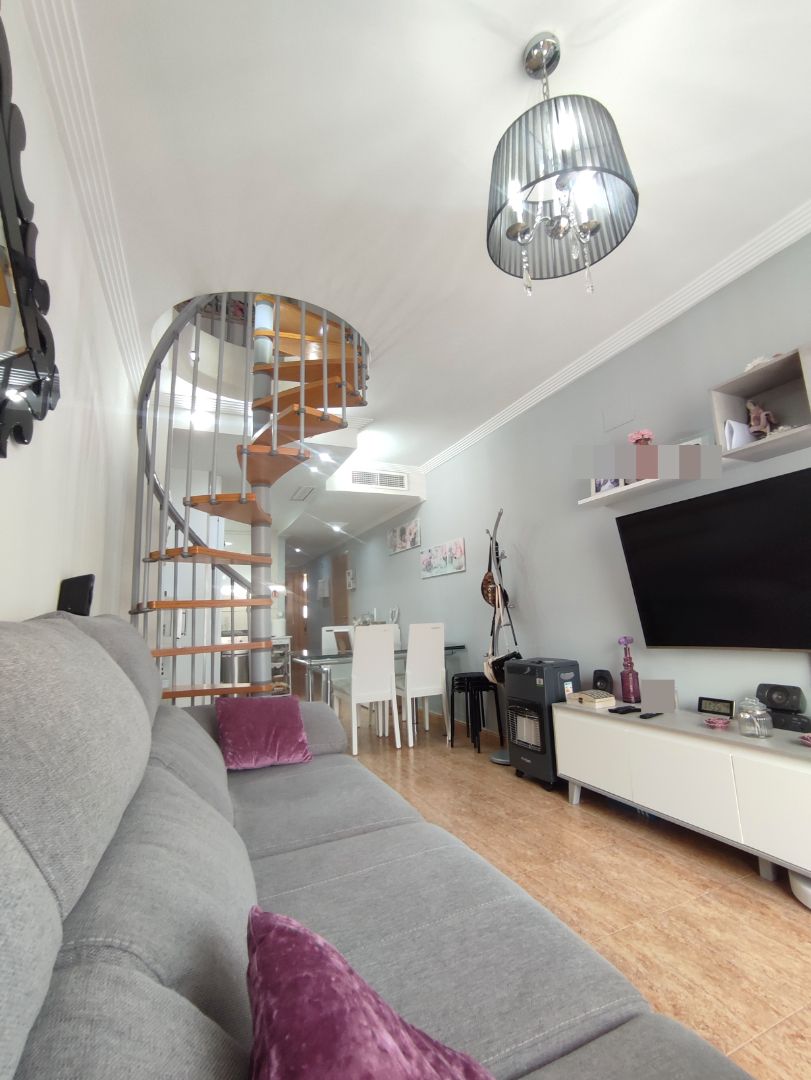 Duplex for sale in  Tarragona Capital  with Air Conditioner, Heating and Furnished