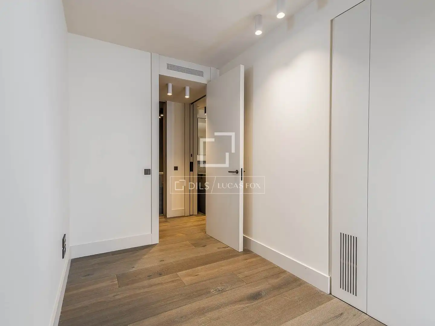 Piso en venta en Barcelona con Aire acondicionado, Calefacción y Terraza