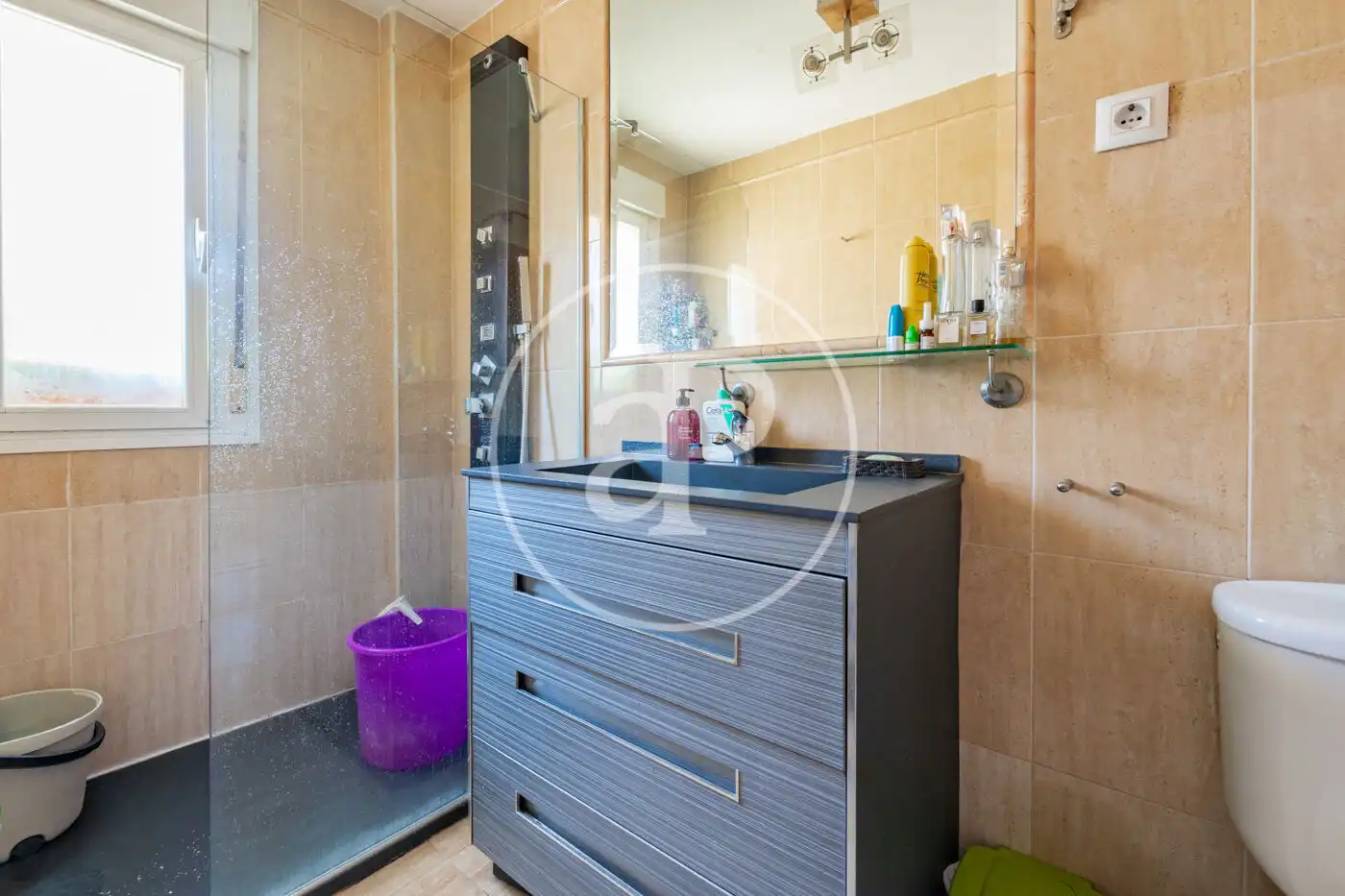 Baño de Ático en venta en Madrid con Aire acondicionado y Calefacción