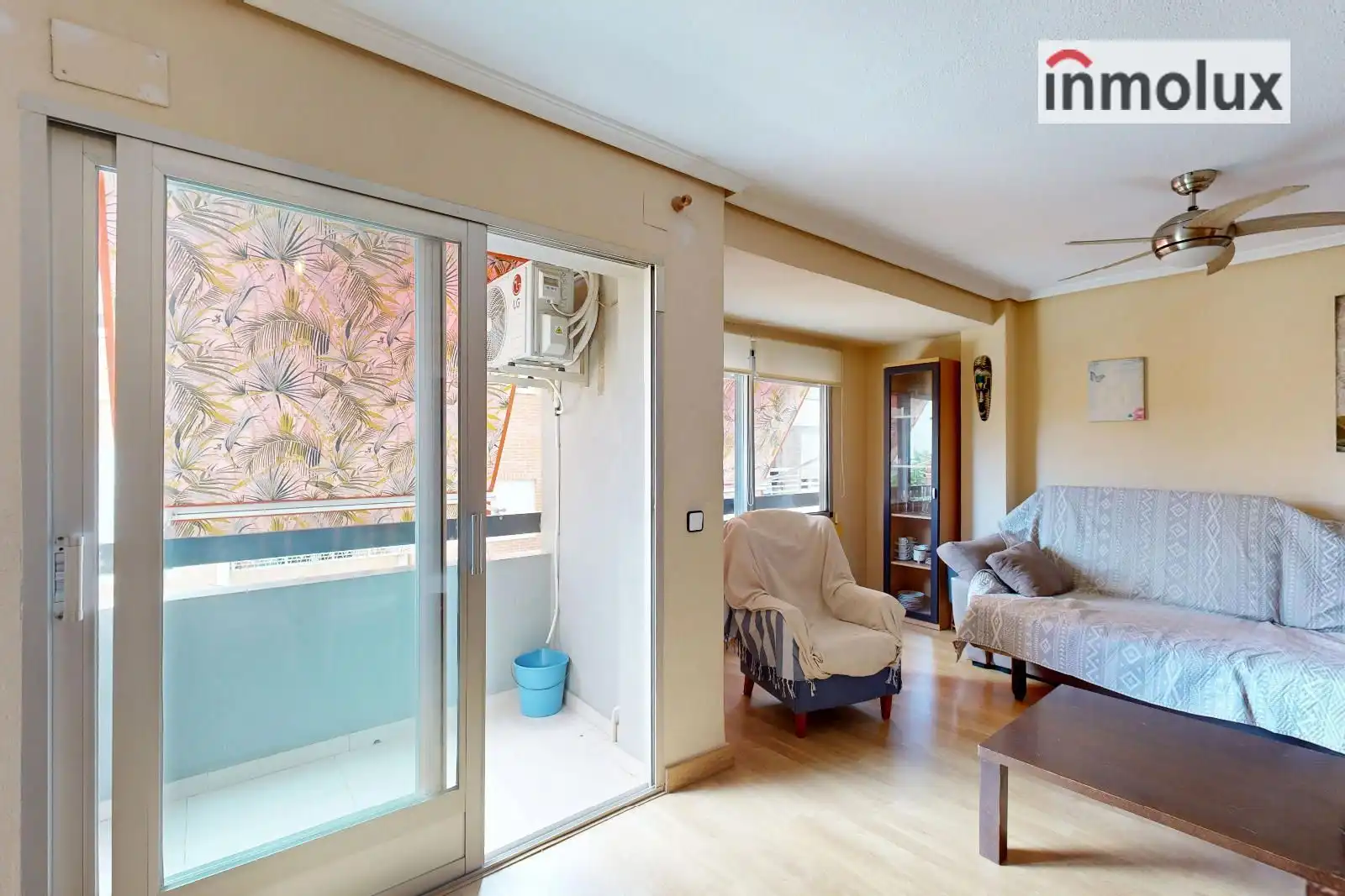 Sala de estar de Piso en venta en Alicante / Alacant con Calefacción, Terraza y Alarma