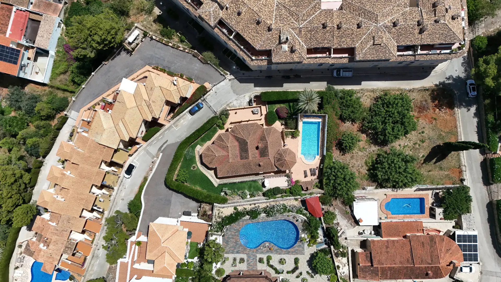 Chalet con terraza en venta en Calle Ares 12
