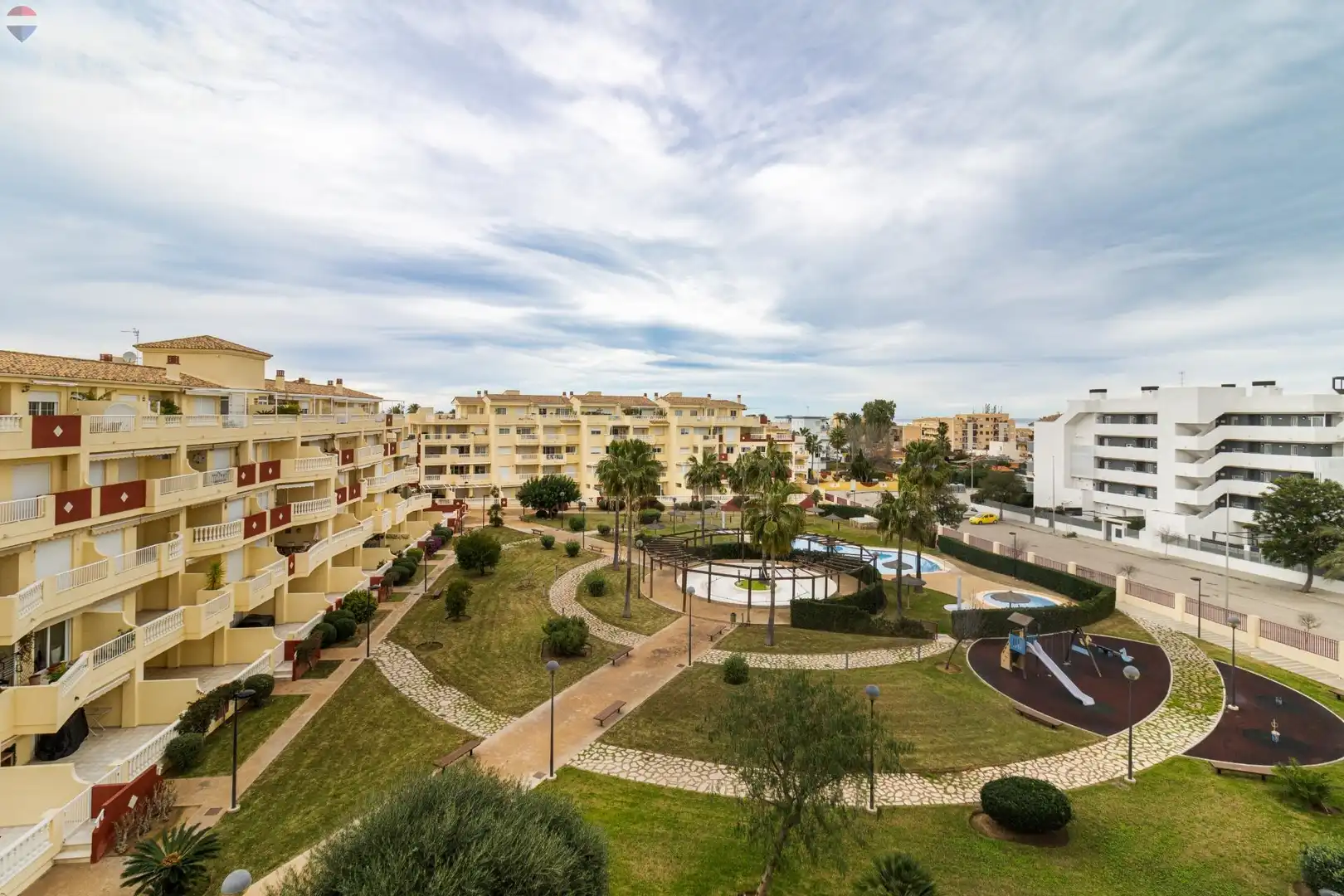 Vista exterior de Àtic en venda en Dénia amb Aire condicionat, Jardí privat i Terrassa