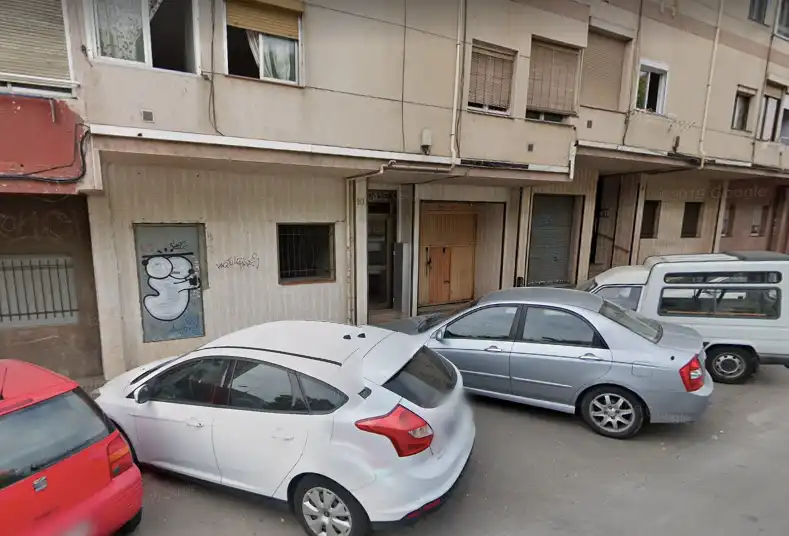 Außenansicht von Fabrikhallen zum Verkauf in Badalona