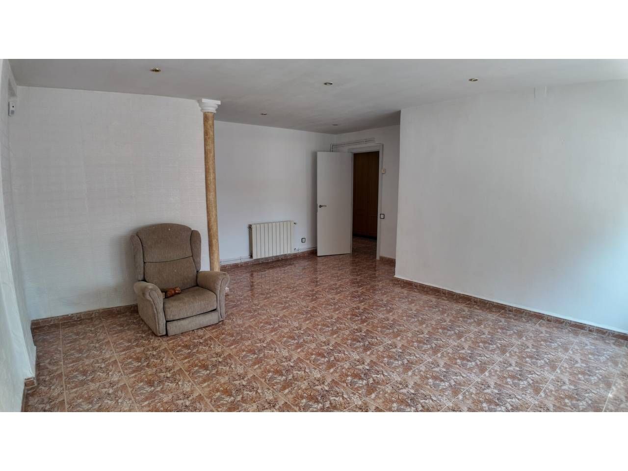 Piso en venta en Sabadell con Calefacción, Amueblado y Balcón