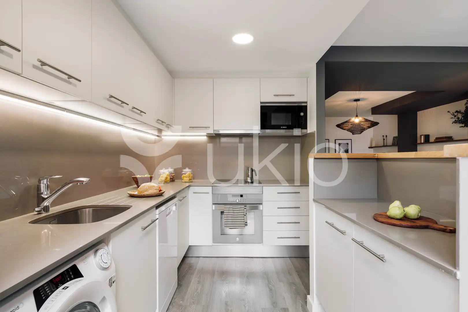 Mini appartamento con terrazza in affitto a Carrer de Morales, imagen 11