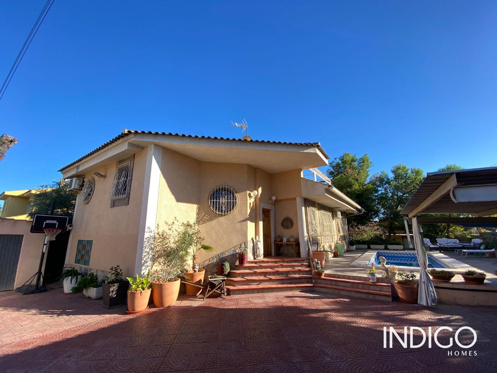 Exterior view of House or chalet for sale in San Vicente del Raspeig / Sant Vicent del Raspeig  with Air Conditioner, Heating and Terrace