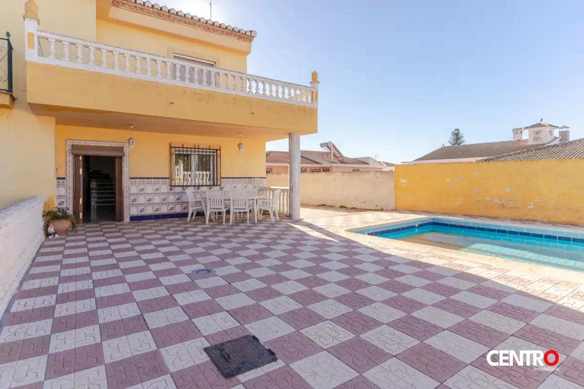 Exterior view of Houses for sale in Padul  with Heating, Private garden and Terrace