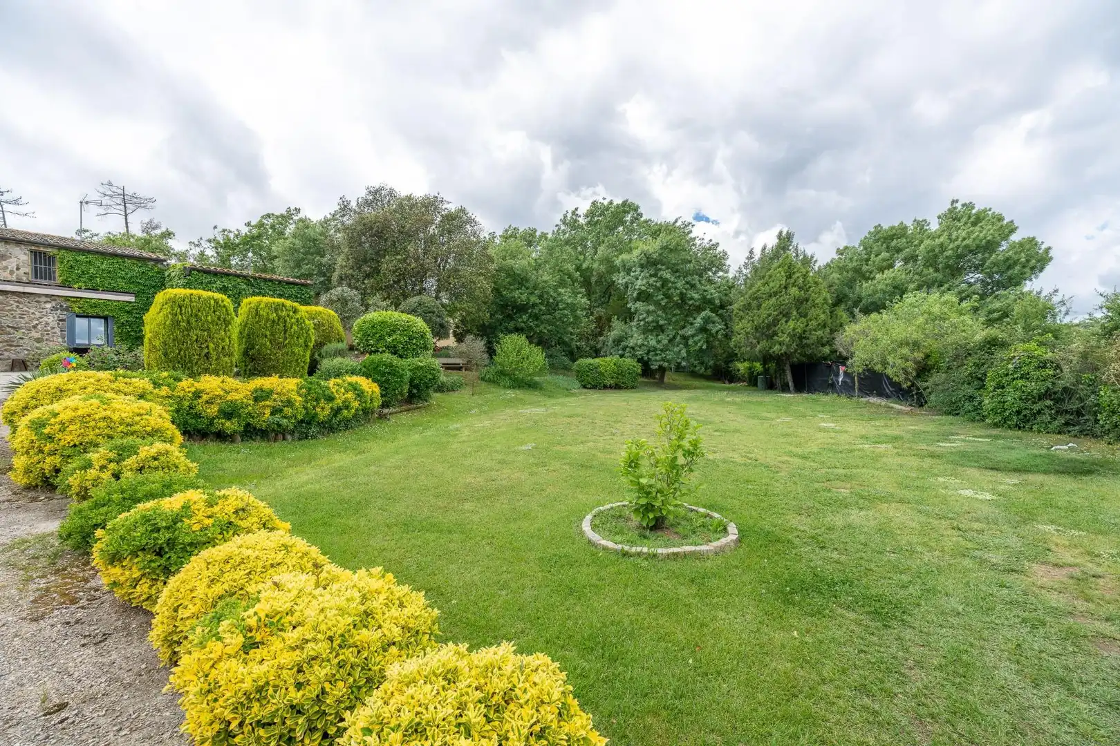 Finca rústica en venta en Bescanó con Calefacción, Jardín privado y Trastero