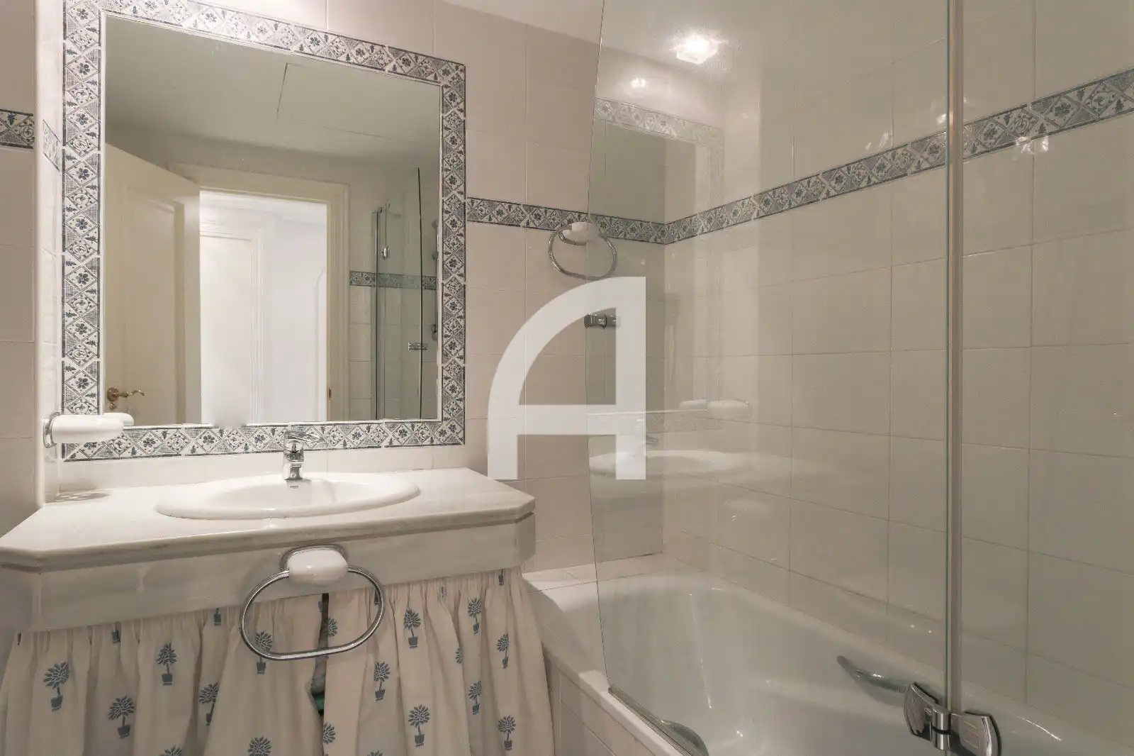 Flat for rent in de los Alisos, Cabopino - Artola