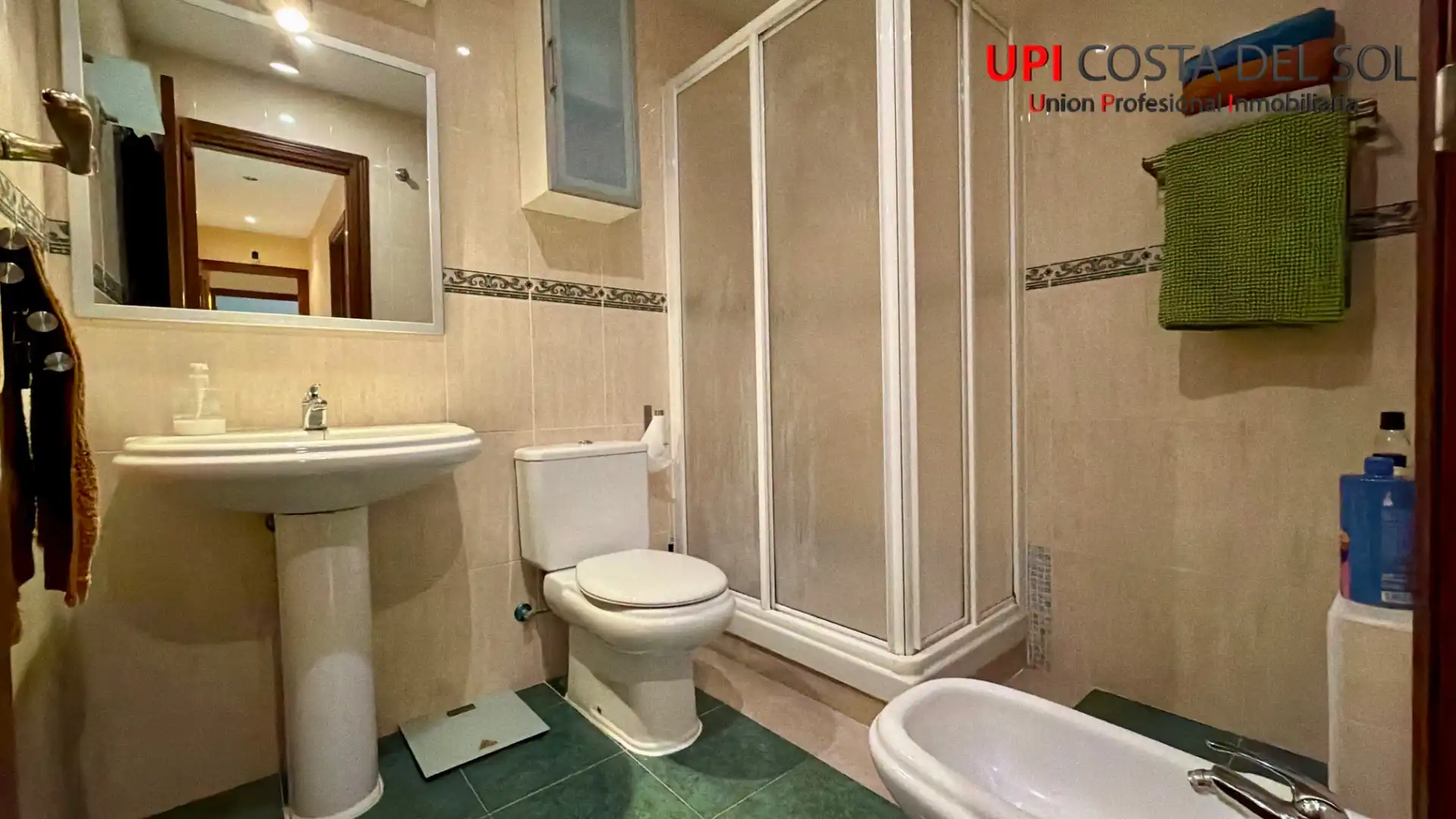 Baño de Piso en venta en Mijas con Terraza, Amueblado y Horno