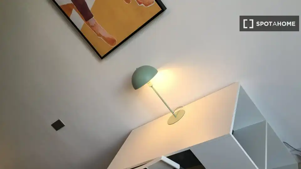 Außenansicht von Wohnung zur Miete in Madrid mit Klimaanlage, Heizung und Möbliert
