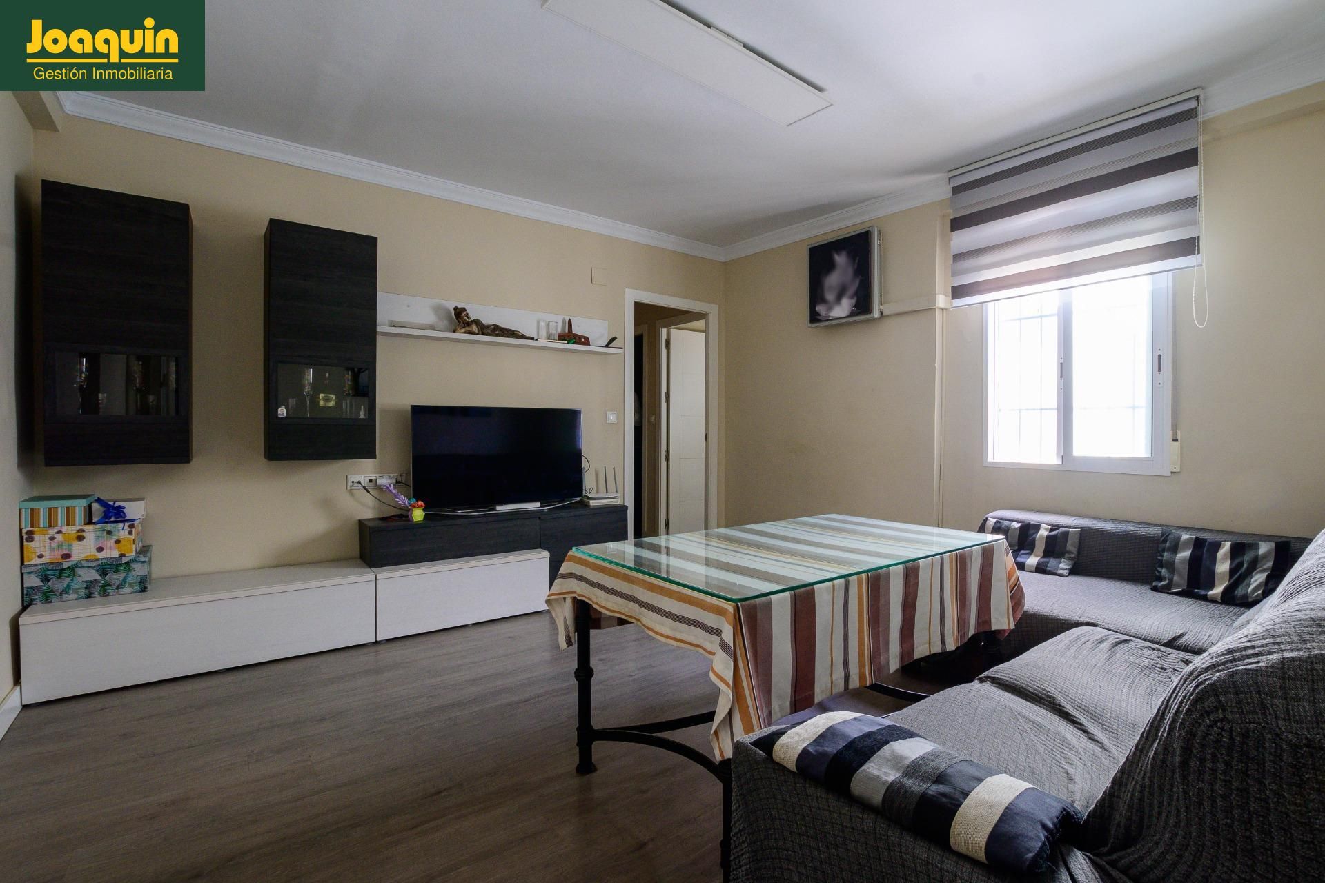 Sala d'estar de Pis en venda en  Córdoba Capital amb Aire condicionat i Terrassa