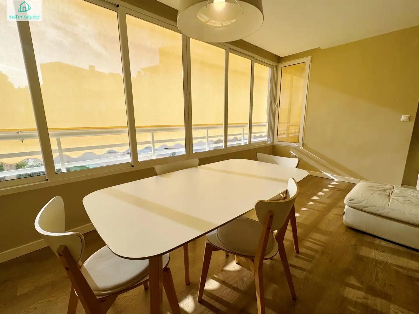 Comedor de Apartamento de alquiler en Sant Joan d'Alacant con Aire acondicionado, Jardín privado y Terraza