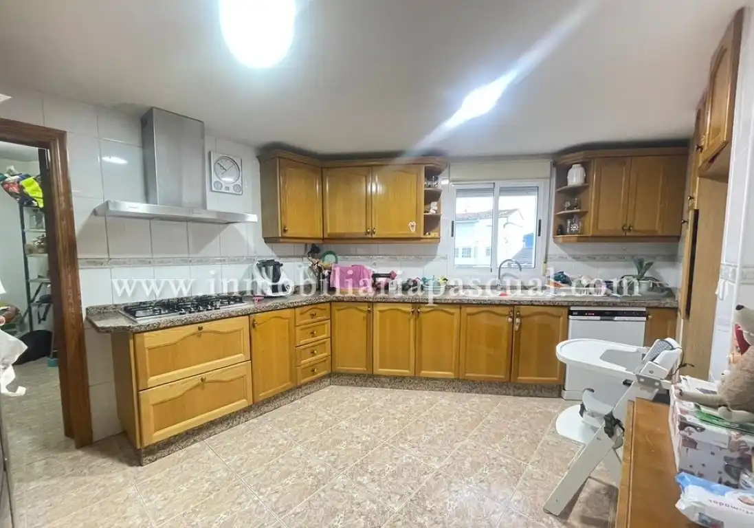 Cuina de Casa o xalet en venda en Beniarrés amb Aire condicionat, Terrassa i Traster