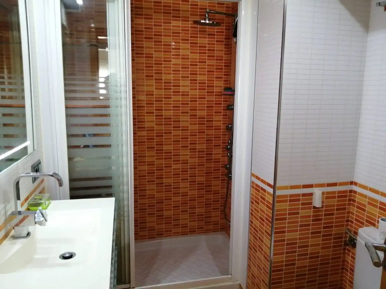 Baño de Piso en venta en Móstoles con Aire acondicionado, Calefacción y Trastero