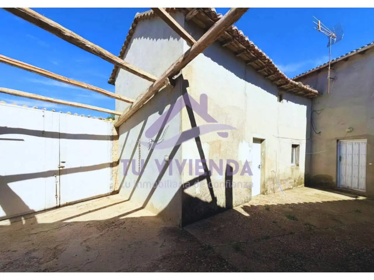 Houses for sale in Poza de la Vega