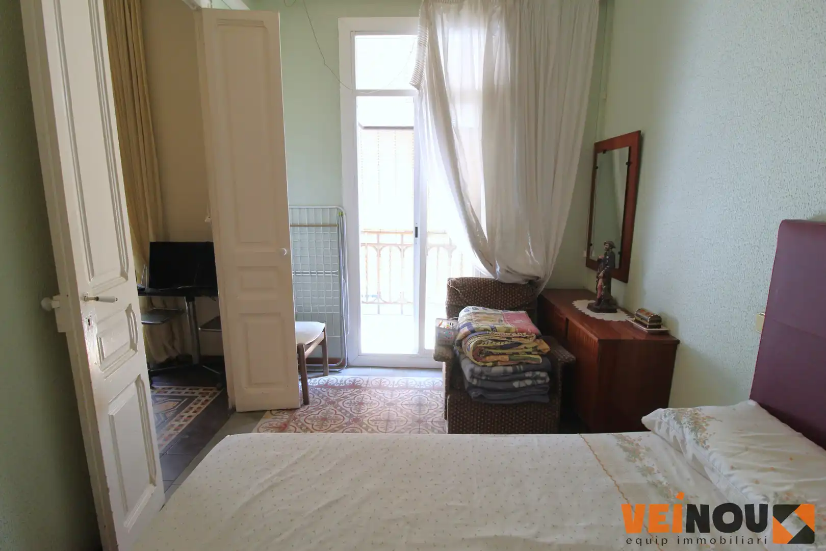 Habitación de Piso en venta en Barcelona con Balcón