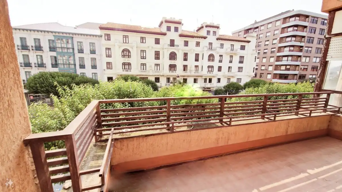 Piso con terraza en venta en MENENDEZ PELAYO, imagen 26