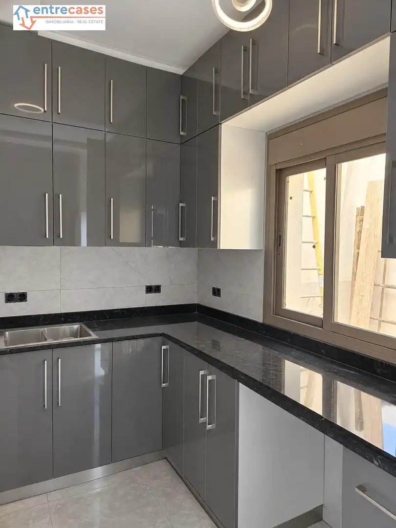Casa amb terrassa en venda a Puerto de Sagunto, imagen 5
