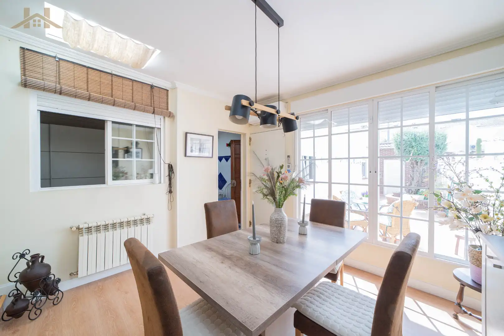 Comedor de Casa adosada en venta en Rivas-Vaciamadrid con Aire acondicionado, Calefacción y Jardín privado