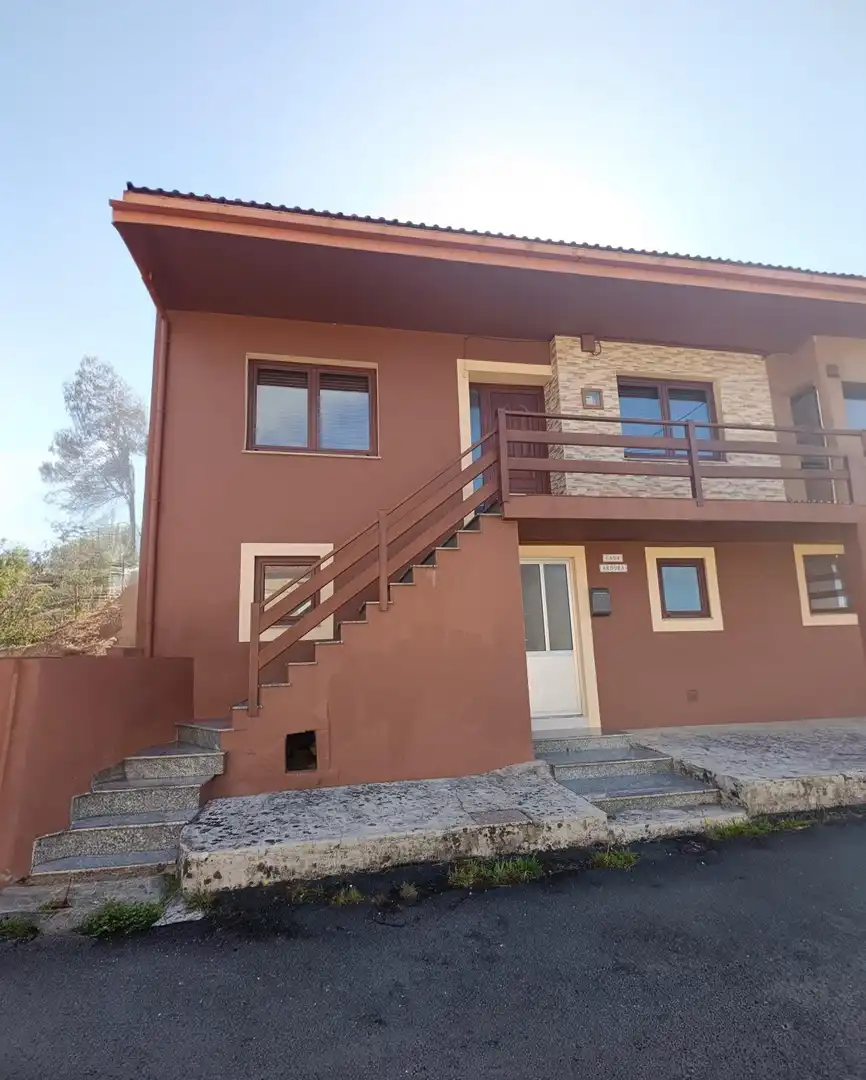 Vista exterior de Casa o chalet en venta en Carnota con Balcón