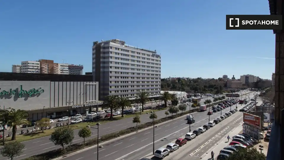 Vista exterior de Pis de lloguer en Valencia amb Aire condicionat, Calefacció i Moblat