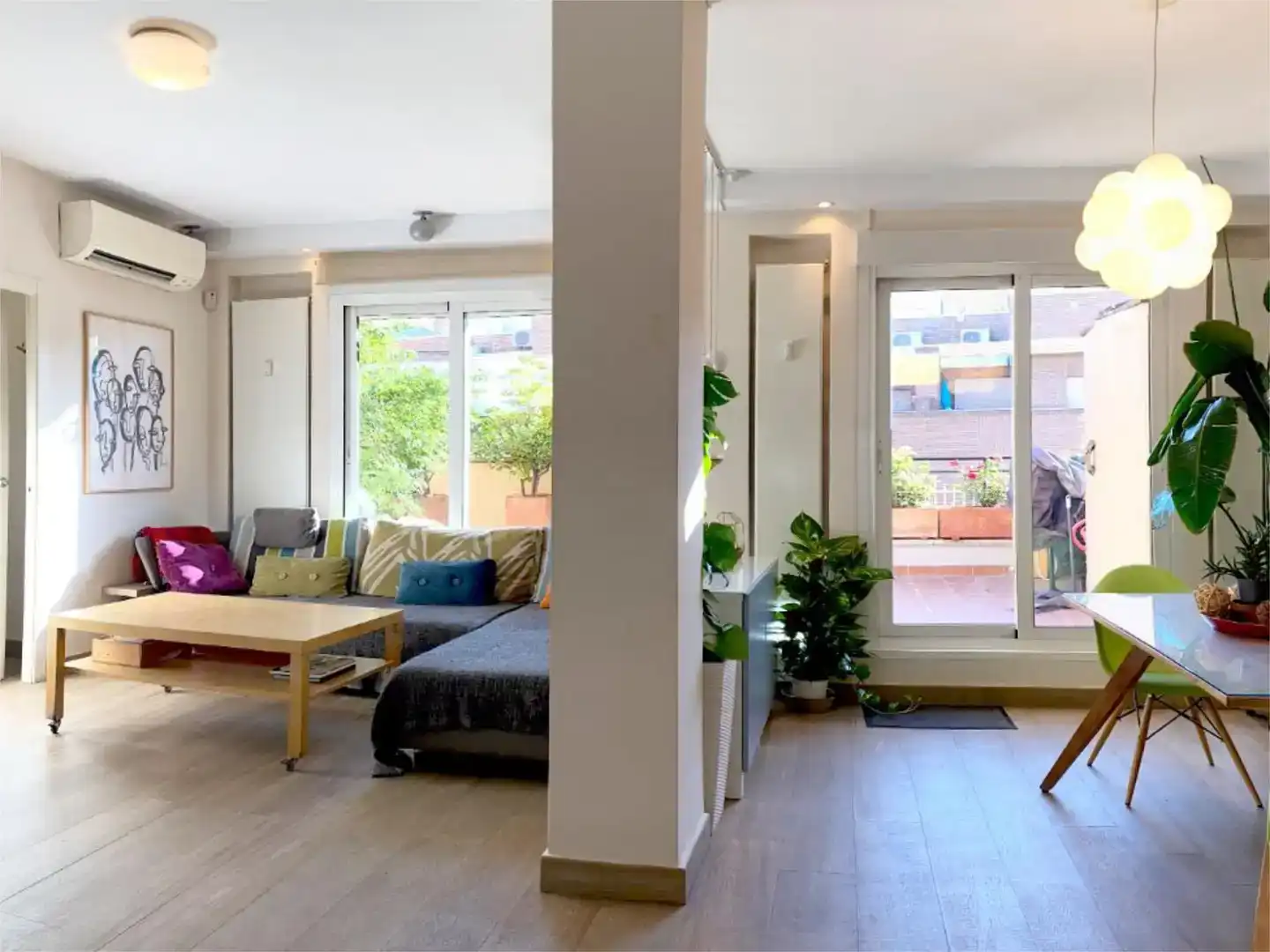 Sala d'estar de Àtic de lloguer en  Madrid Capital