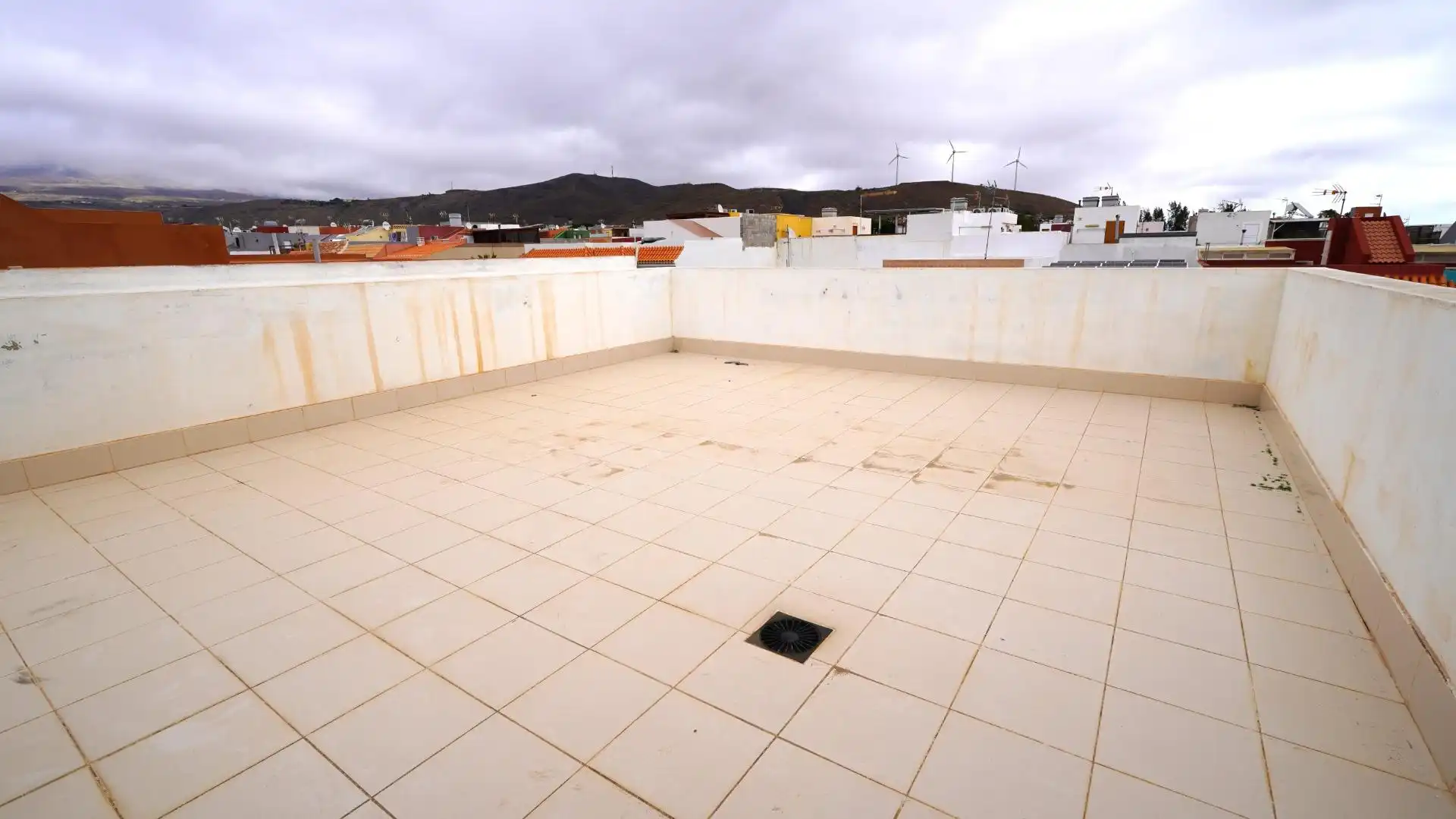 Terrasse von Einfamilien-Reihenhaus zum Verkauf in Agüimes mit Terrasse