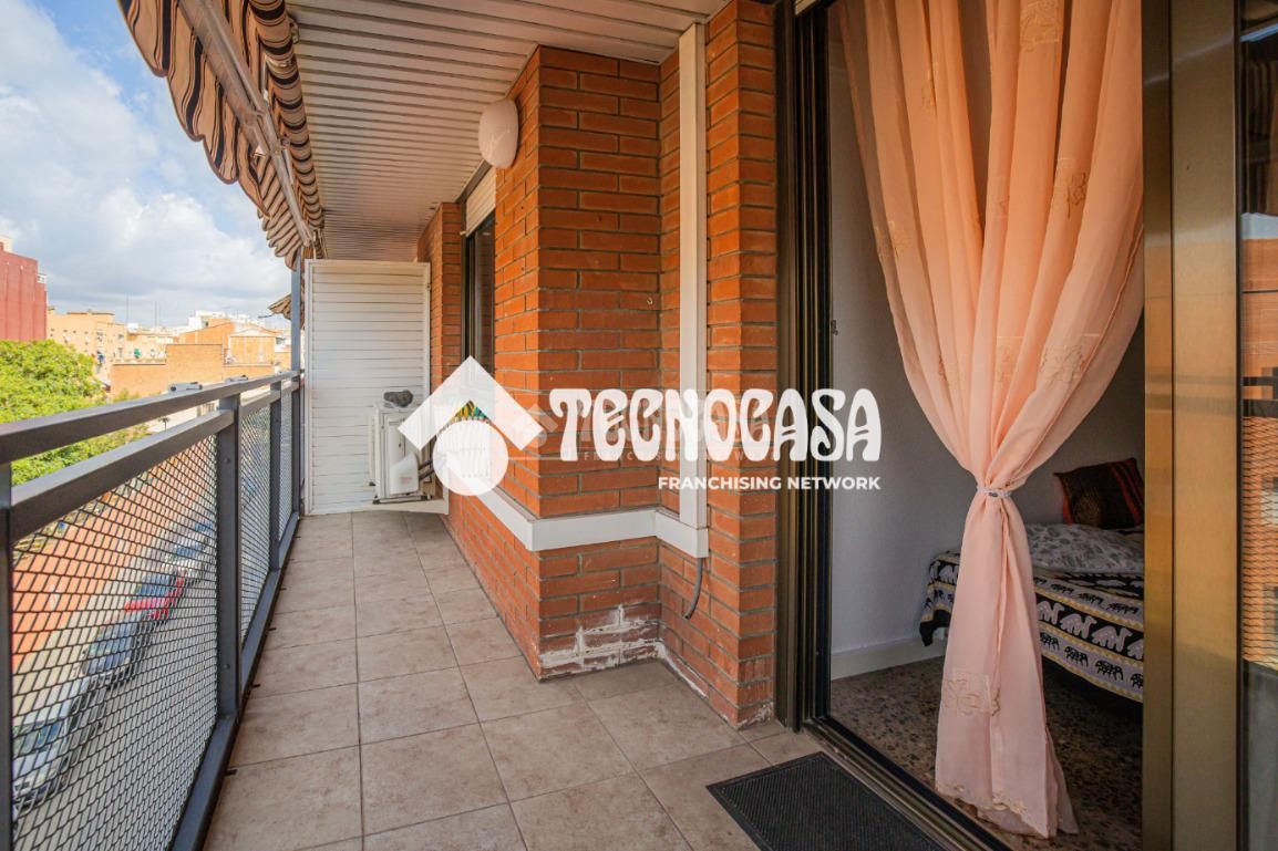 Balcony of Flat for sale in Sant Adrià de Besòs  with Air Conditioner, Heating and Balcony