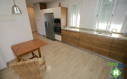 Kitchen of Flat to rent in Jerez de la Frontera  with Air Conditioner and Terrace