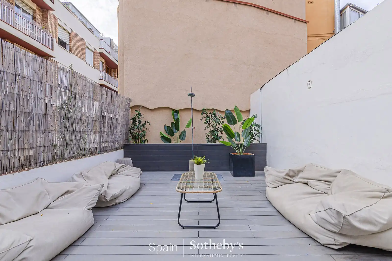 Terrassa de Apartament en venda en Barcelona amb Aire condicionat, Calefacció i Terrassa