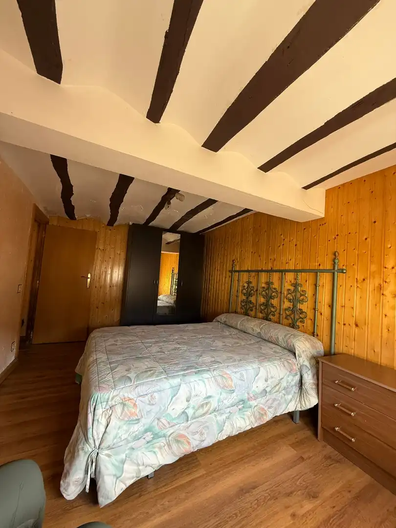 Habitación de Apartamento en venta en Viguera con Calefacción, Trastero y Amueblado