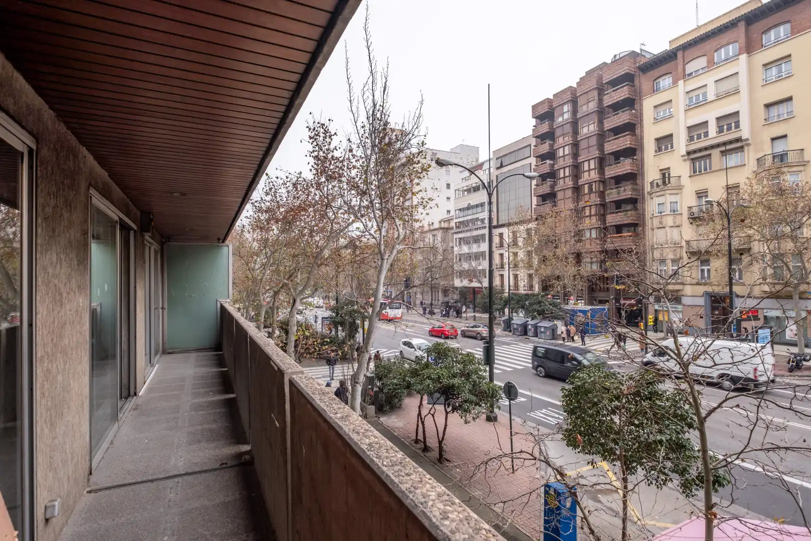 Vista exterior de Oficina de lloguer en Valencia