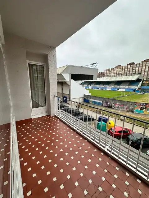 Terraza de Piso de alquiler en Avilés con Amueblado