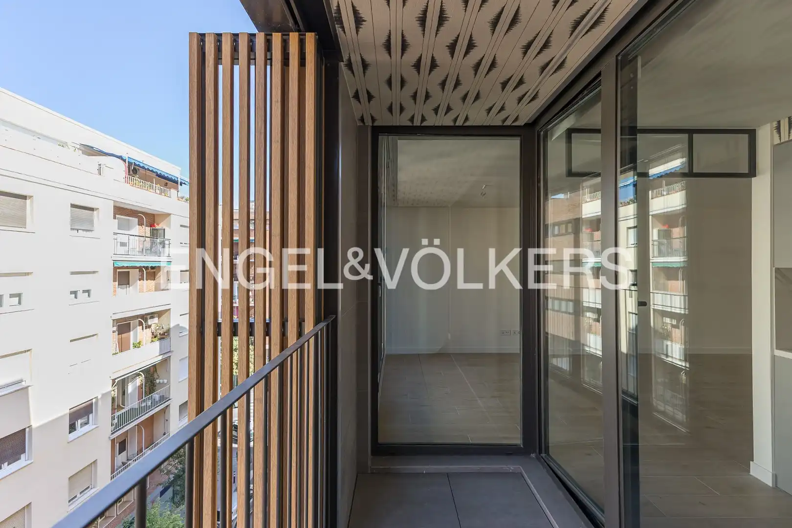 Terraza de Piso en venta en Madrid con Aire acondicionado, Calefacción y Jardín privado