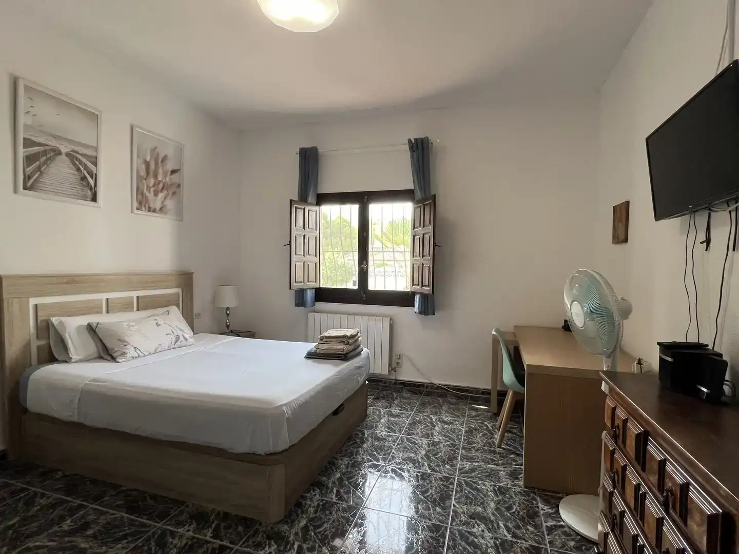 Dormitori de Casa o xalet de lloguer en Finestrat amb Aire condicionat i Piscina