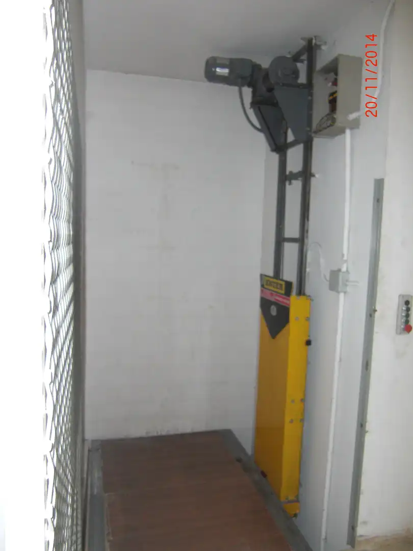 Industrial building to rent in Cadrete, imagen 9