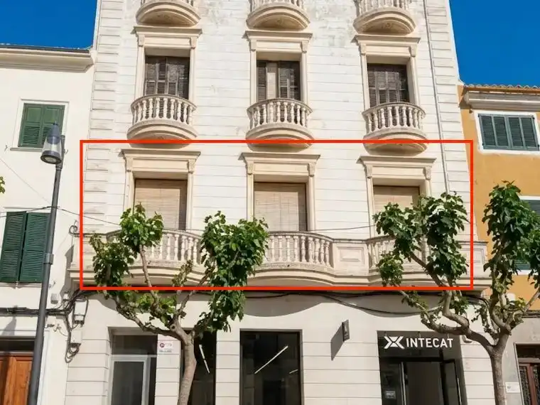 Vista exterior de Pis en venda en Maó - Mahón amb Balcó