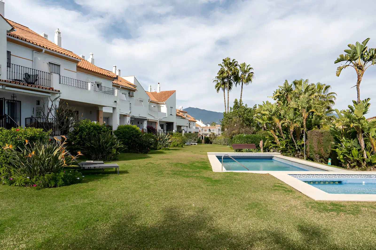 Adossat amb piscina en venda a Estepona Pueblo, imagen 28