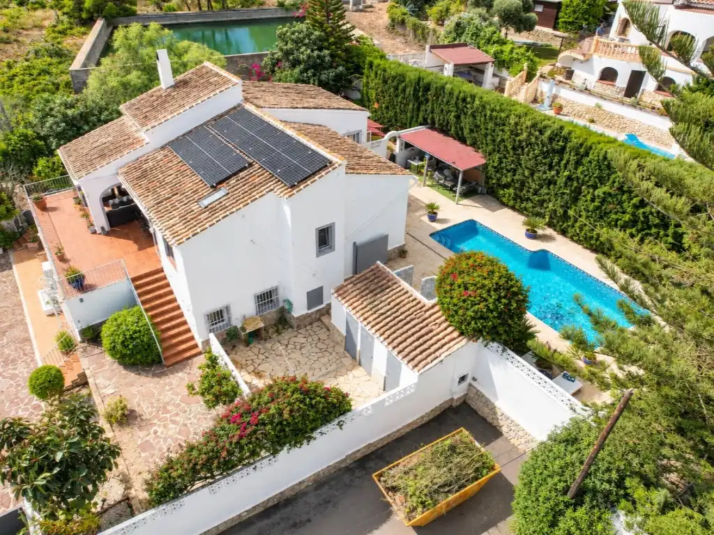 Vista exterior de Casa o xalet en venda en Partides comunes - Adsubia