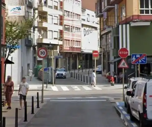 Pis amb ascensor en venda a Calle LASAGA LARRETA, imagen 2