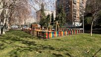 Garden of Flat for sale in  Madrid Capital  with Air Conditioner, Heating and Alarm