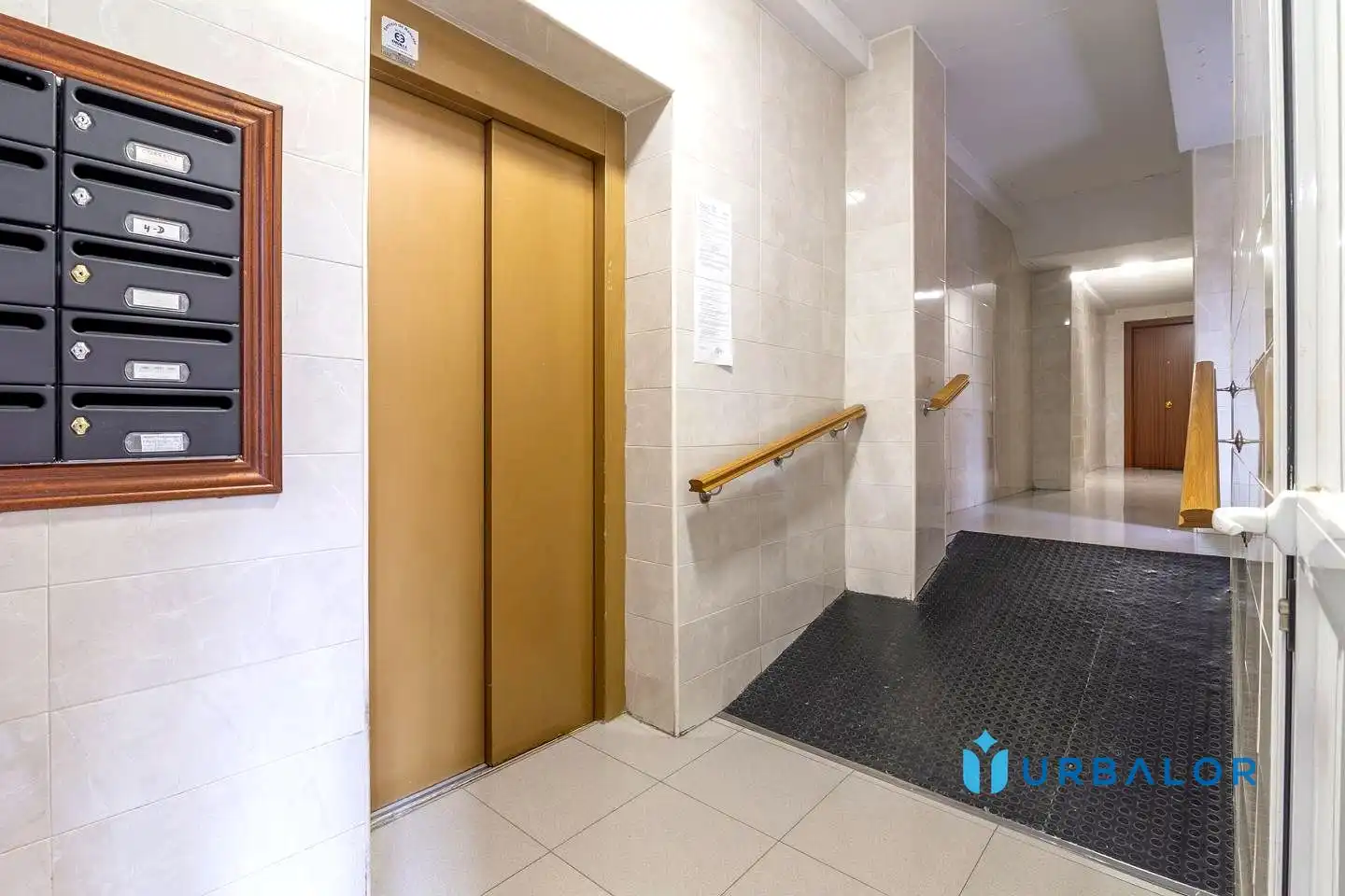 Piso en venta en Alcorcón con Calefacción, Terraza y Alarma