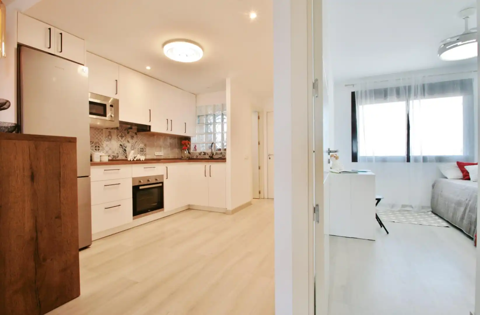 Cocina de Apartamento en venta en Almería con Aire acondicionado, Jardín privado y Terraza