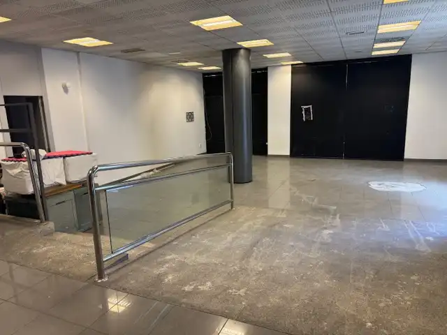 Local de alquiler en Mollet del Vallès con Alarma