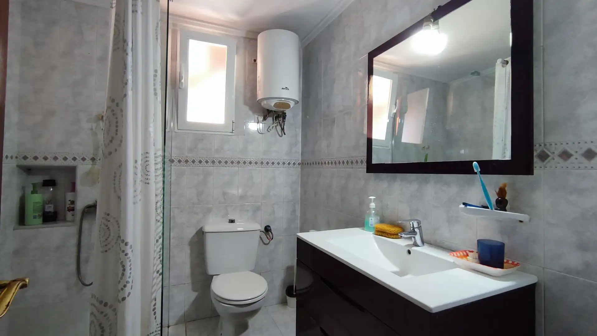 Baño de Casa adosada en venta en Gandia con Aire acondicionado, Jardín privado y Terraza