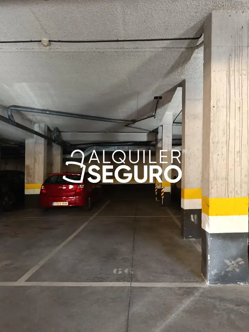 Piso con ascensor en alquiler en del Universo, imagen 2