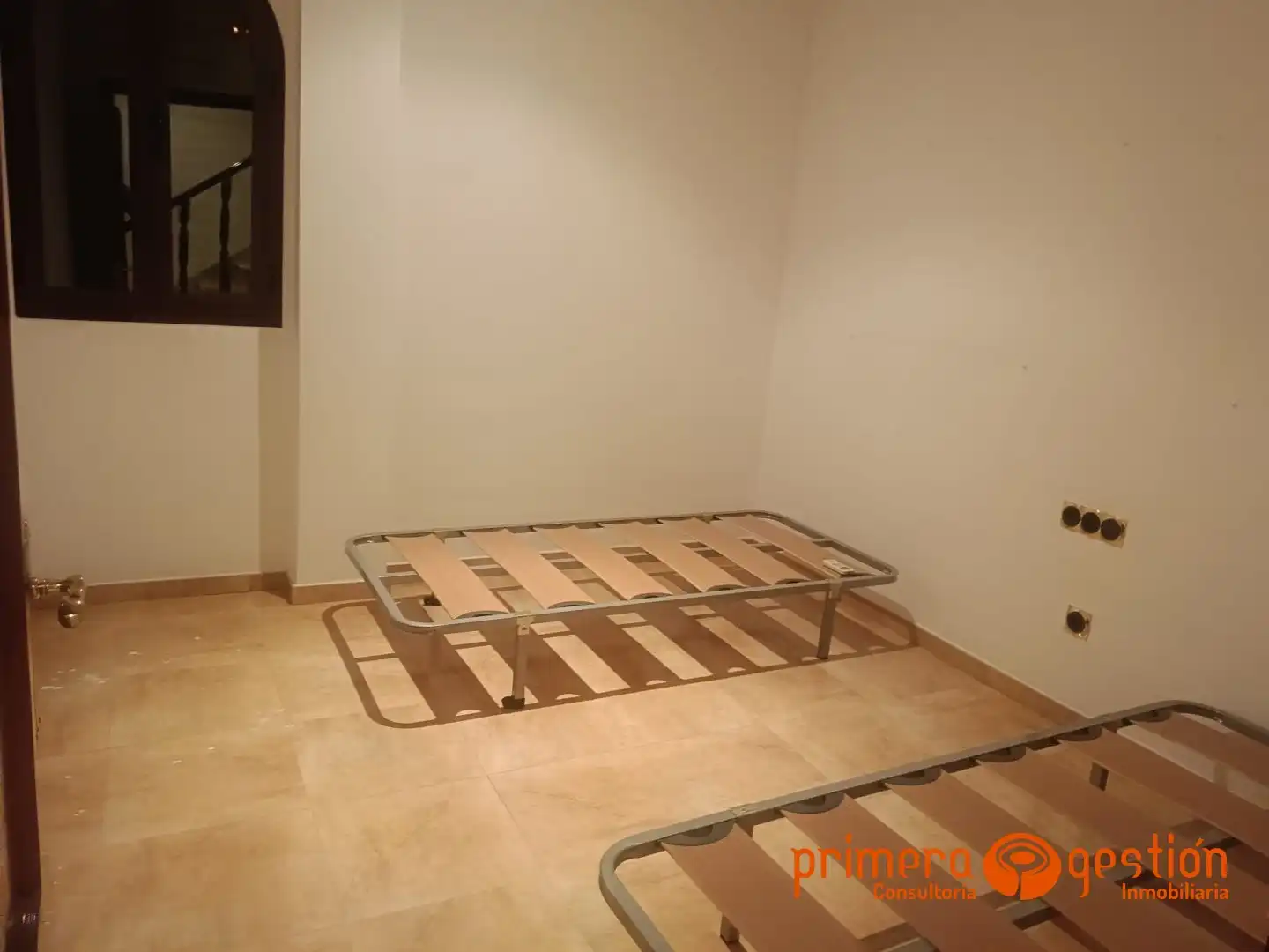 Habitación de Piso en venta en Carmona con Aire acondicionado